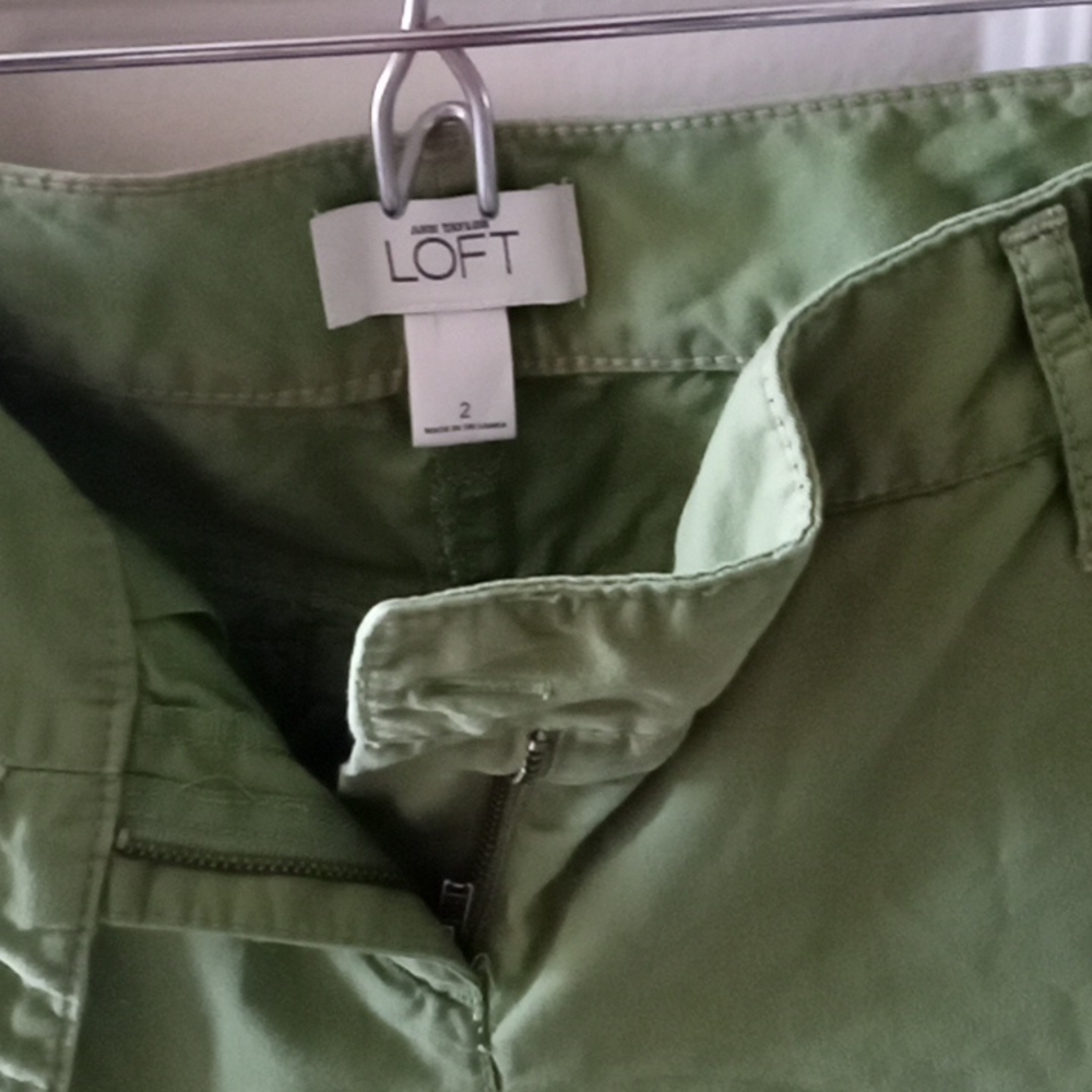 Shorts - Picture 3 of 3